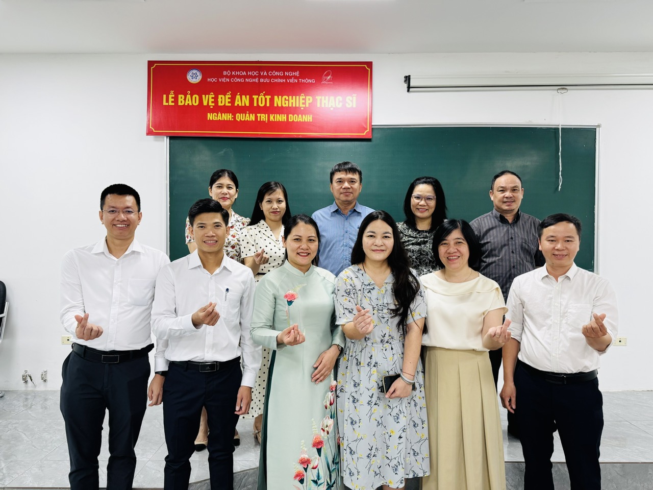 CHÚC MỪNG CÁC HỌC VIÊN CAO HỌC KHÓA 2024 ĐỢT 2 CÁC NGÀNH KỸ THUẬT, KHÓA 2024 ĐỢT 1 QUẢN TRỊ KINH DOANH BẢO VỆ THÀNH CÔNG ĐỀ ÁN TỐT NGHIỆP THẠC SĨ