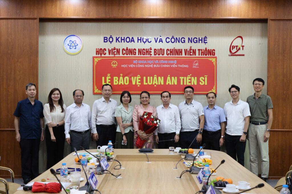 Nghiên cứu sinh Thipphaphone SISOUVONG bảo vệ thành công luận án tiến sĩ cấp Học viện